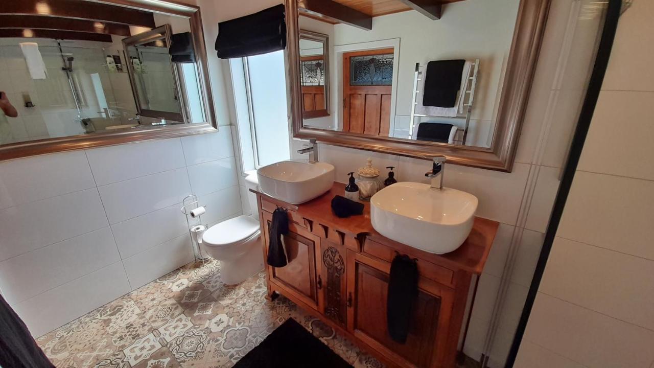 Wharfe Cottage Уелсфорд Екстериор снимка